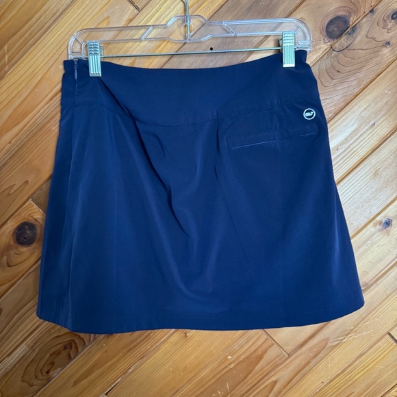 Vineyard Vine Navy Blue Skirt with Stripes Size Small - Picture 4 of 5